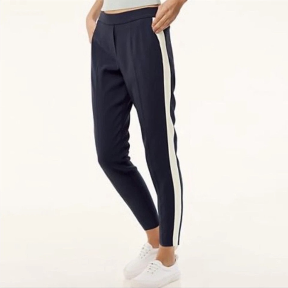 Aritzia Babaton Cohen Pull‎ On Pants White Stripe Navy Size 4 Casual Work Career